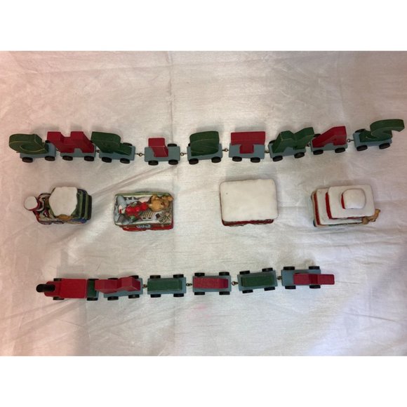 Vintage 4-Piece Christmas Train Set Midwest Taiwan w/ Letter Train set - Picture 10 of 16
